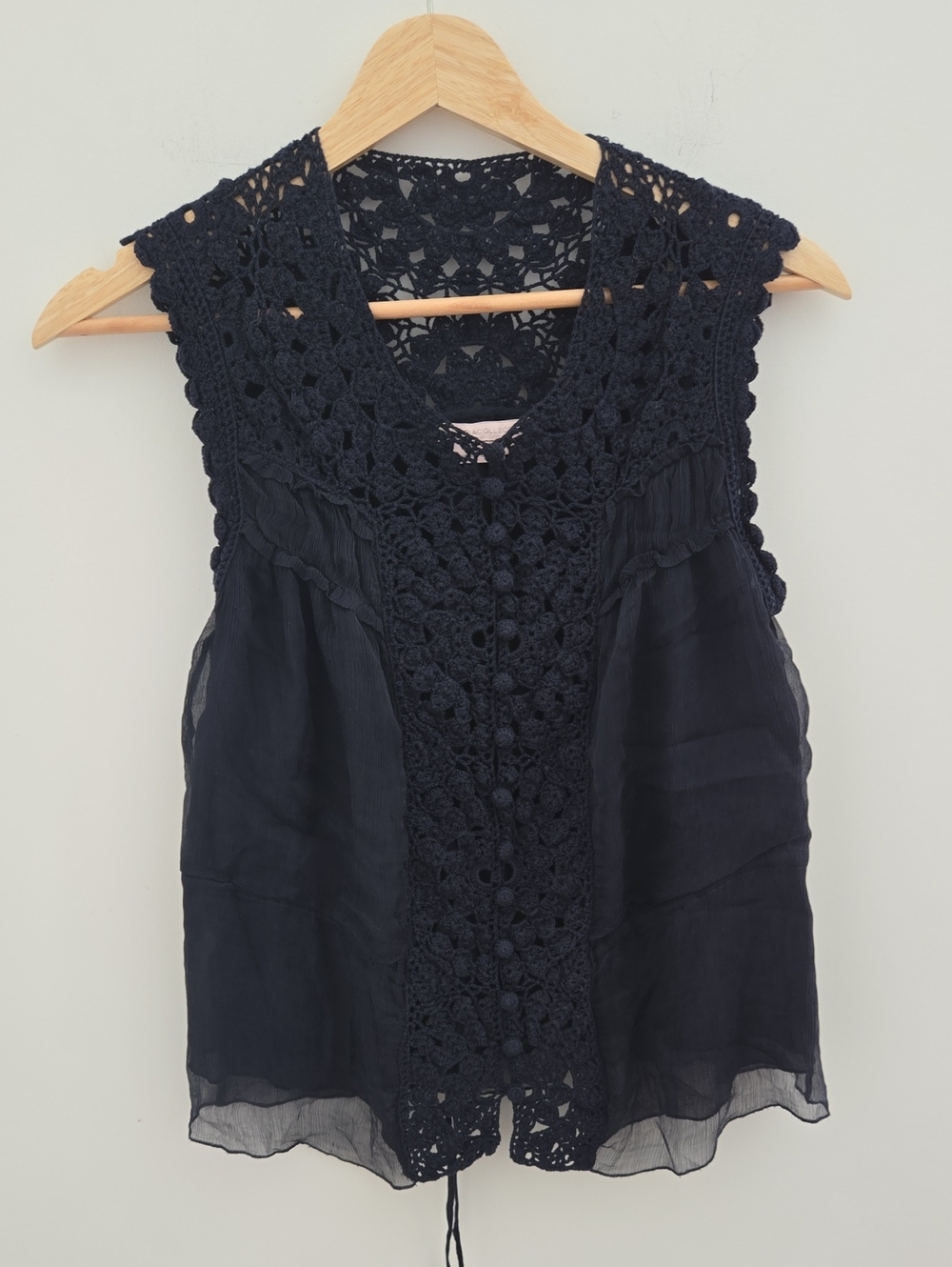 BCBG MaxAzria Black Silk Crochet Lace Sleeveless Blouse Top S